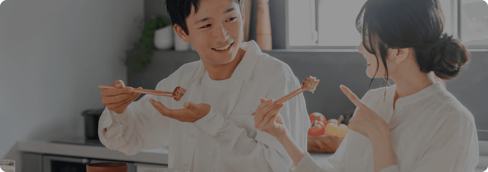 健康的な生活を送っている食卓